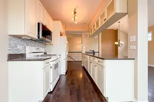 345 Sundown Ct, Wauconda, IL 60084 - Photo 7