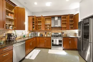 1727 N Clybourn Ave, Chicago, IL 60614 - Photo 11