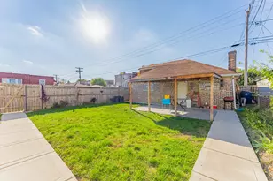 1346 S 56th Ct, Cicero, IL 60804 - Photo 17