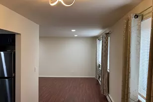 7320 N Rogers Ave, Chicago, IL 60626 - Photo 5