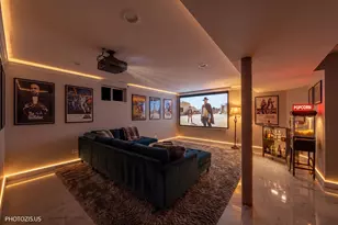 345 W Swann St, Chicago, IL 60609 - Photo 3