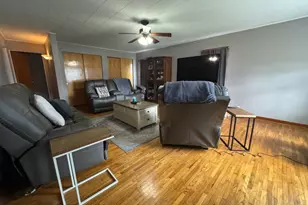 1212 E 15th St, Sterling, IL 61081 - Photo 5