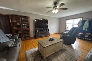 1212 E 15th St, Sterling, IL 61081 - Photo 7