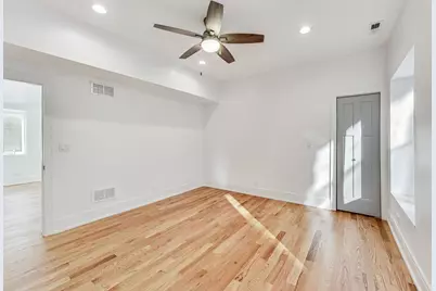 1245 W Jarvis Avenue #2, Chicago, IL 60626 - Photo 29