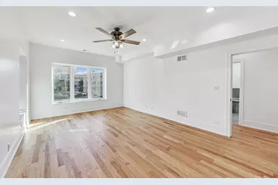 1245 W Jarvis Avenue #2, Chicago, IL 60626 - Photo 15