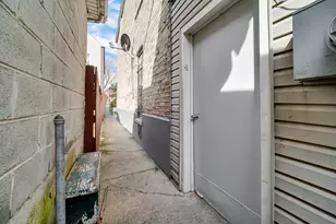 2631 S Sawyer Ave, Chicago, IL 60623 - Photo 15
