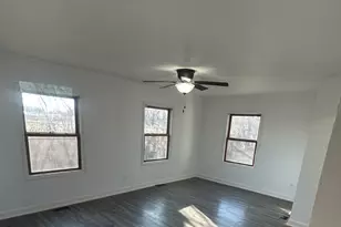 410 Ivanhoe Rd, Grayslake, IL 60030 - Photo 3
