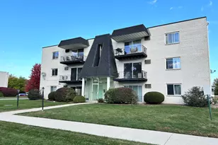 12817 Carriage Ln, Crestwood, IL 60418 - Photo 1