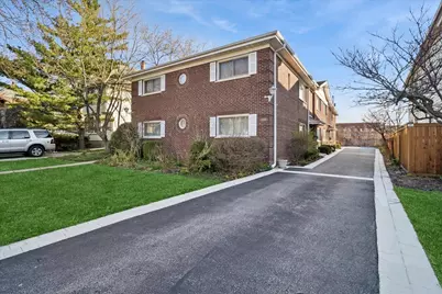 319 S Vine Avenue #A, Park Ridge, IL 60068 - Photo 1