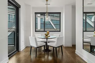 668 N Kingsbury St, Chicago, IL 60654 - Photo 9