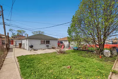 5322 S 72nd Court, Summit, IL 60501 - Photo 13