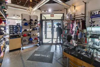 2950 W Fullerton Avenue, Chicago, IL 60647 - Photo 31