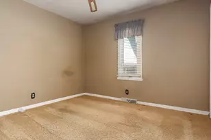 6074 Abington Dr, Rockford, IL 61109 - Photo 27