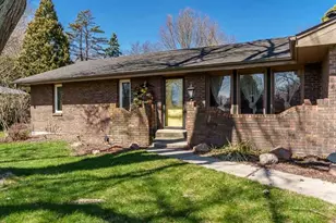 6074 Abington Dr, Rockford, IL 61109 - Photo 3