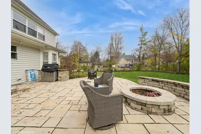 445 Blue Ash Drive, Buffalo Grove, IL 60089 - Photo 19