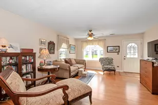 10252 Huntington Ct, Orland Park, IL 60462 - Photo 3