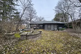 270 E St Charles Rd, Elmhurst, IL 60126 - Photo 7