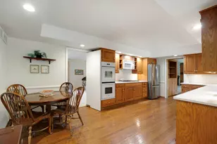 835 Timberline Dr, Glenview, IL 60025 - Photo 13