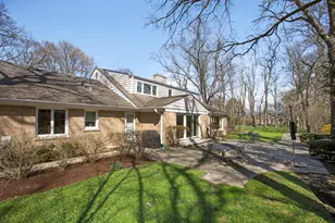 835 Timberline Dr, Glenview, IL 60025 - Photo 39