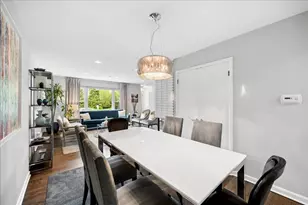 912 Hunter Rd, Wilmette, IL 60091 - Photo 9