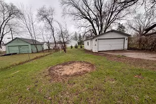 619 Pershing Ave, Machesney Park, IL 61115 - Photo 17