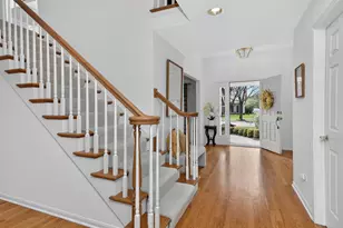 915 Rock Spring Rd, Naperville, IL 60565 - Photo 17