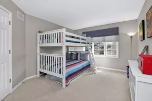 915 Rock Spring Rd, Naperville, IL 60565 - Photo 21