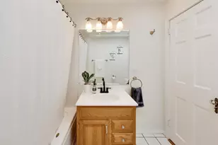 7531 Kolmar Ave, Skokie, IL 60076 - Photo 17