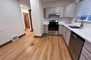 5833 W Peterson Ave, Chicago, IL 60646 - Photo 3