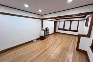 5833 W Peterson Ave, Chicago, IL 60646 - Photo 7