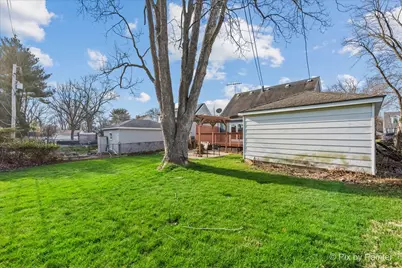 375 S Edison Avenue, Elgin, IL 60123 - Photo 11
