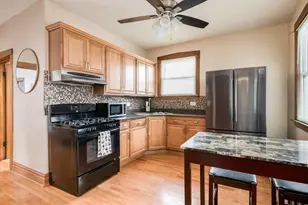 9439 Congress Park Ave, Brookfield, IL 60513 - Photo 7