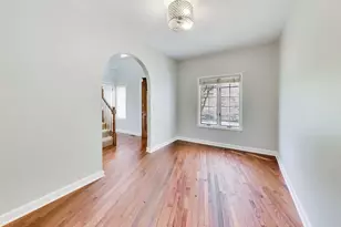 417 Ashbury Dr, Hinsdale, IL 60521 - Photo 9