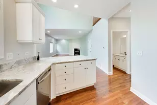 417 Ashbury Dr, Hinsdale, IL 60521 - Photo 15