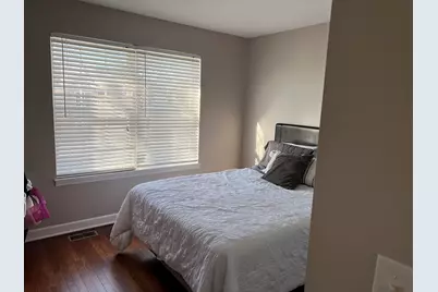 2004 N Silver Lake Road, Arlington Heights, IL 60004 - Photo 17