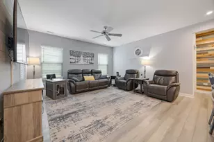 3650 Reddington Cir, Elgin, IL 60124 - Photo 11
