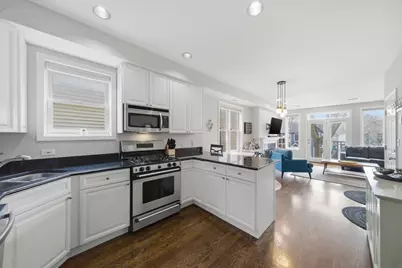 1016 W George Street #2, Chicago, IL 60657 - Photo 5