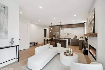 3035 N Sheffield Avenue #2, Chicago, IL 60657 - Photo 9