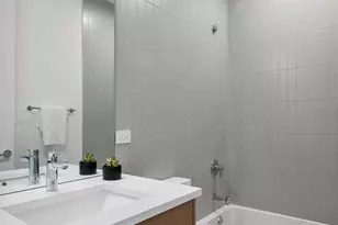 3035 N Sheffield Ave, Chicago, IL 60657 - Photo 19