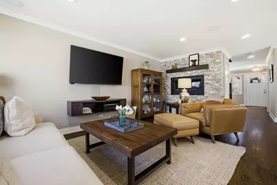 2105 Timber Lane, Wheaton, IL 60189 - Photo 7