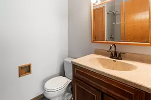 2772 Glendower Terrace, Elgin, IL 60124 - Photo 19