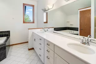 2772 Glendower Terrace, Elgin, IL 60124 - Photo 25