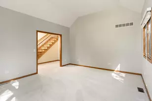 2772 Glendower Terrace, Elgin, IL 60124 - Photo 9