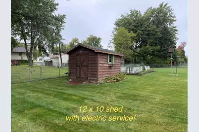 803 E Streamwood Boulevard, Streamwood, IL 60107 - Photo 25