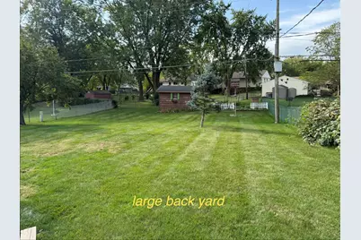 803 E Streamwood Boulevard, Streamwood, IL 60107 - Photo 5