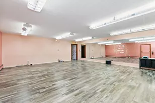 220 N 3rd St, Dekalb, IL 60115 - Photo 21