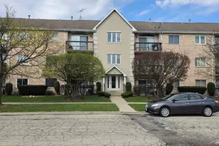 7902 Nagle Ave, Burbank, IL 60459 - Photo 1