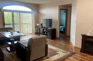 7902 Nagle Ave, Burbank, IL 60459 - Photo 17