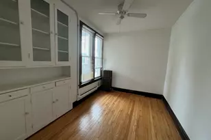 28W573 Stafford Pl, Warrenville, IL 60555 - Photo 7