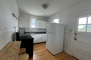 28W573 Stafford Pl, Warrenville, IL 60555 - Photo 3